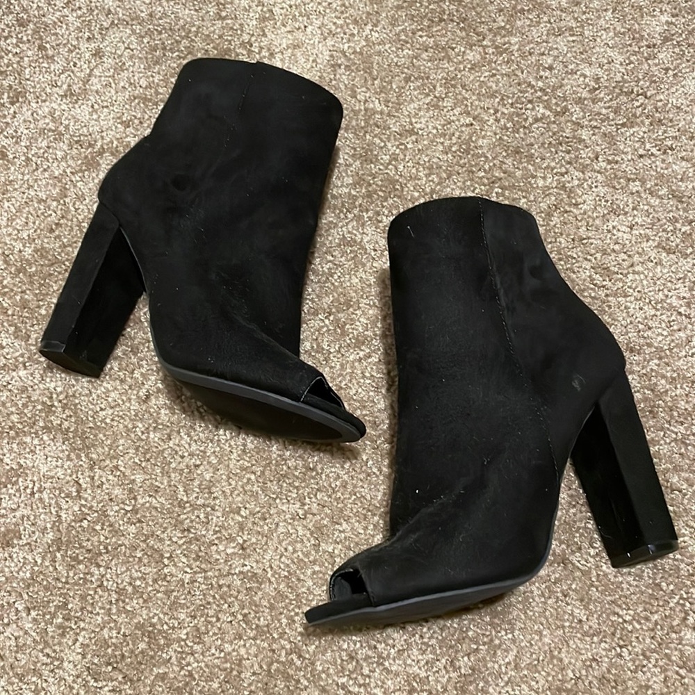 Black open toed boots